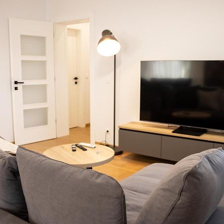 Hugo Apartments Загреб Екстериор снимка