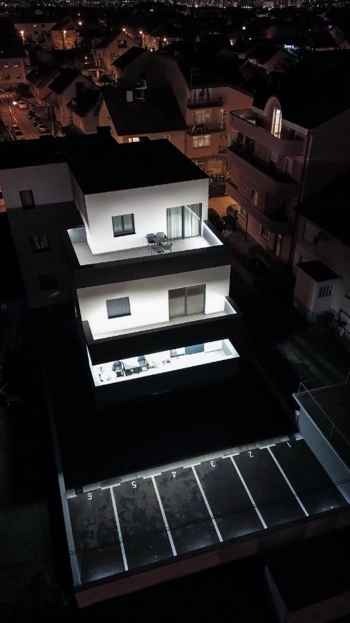 Hugo Apartments Загреб Екстериор снимка