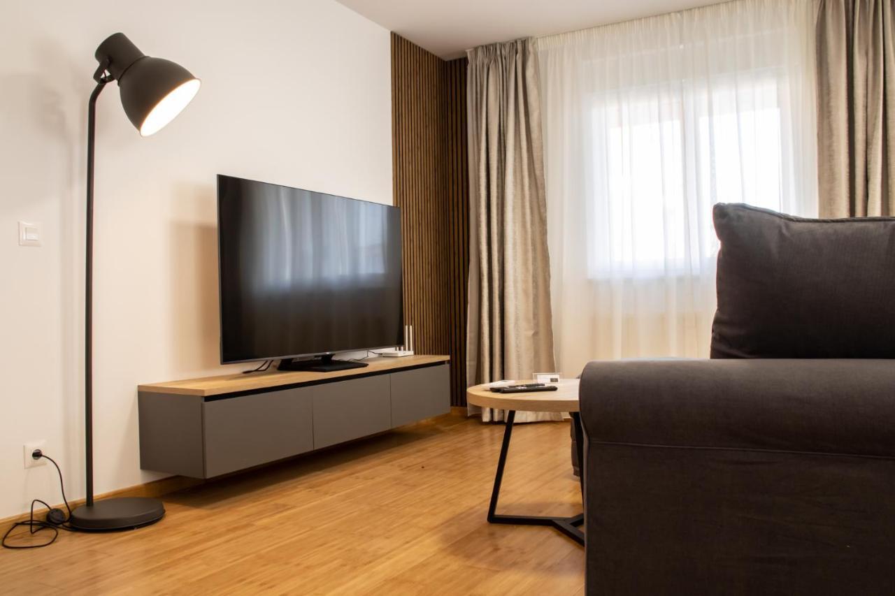 Hugo Apartments Загреб Екстериор снимка