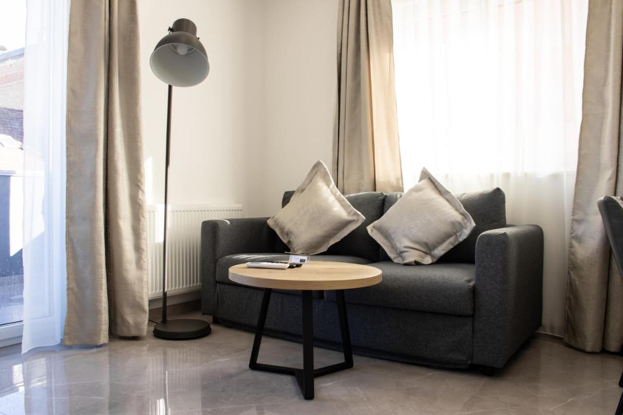 Hugo Apartments Загреб Екстериор снимка