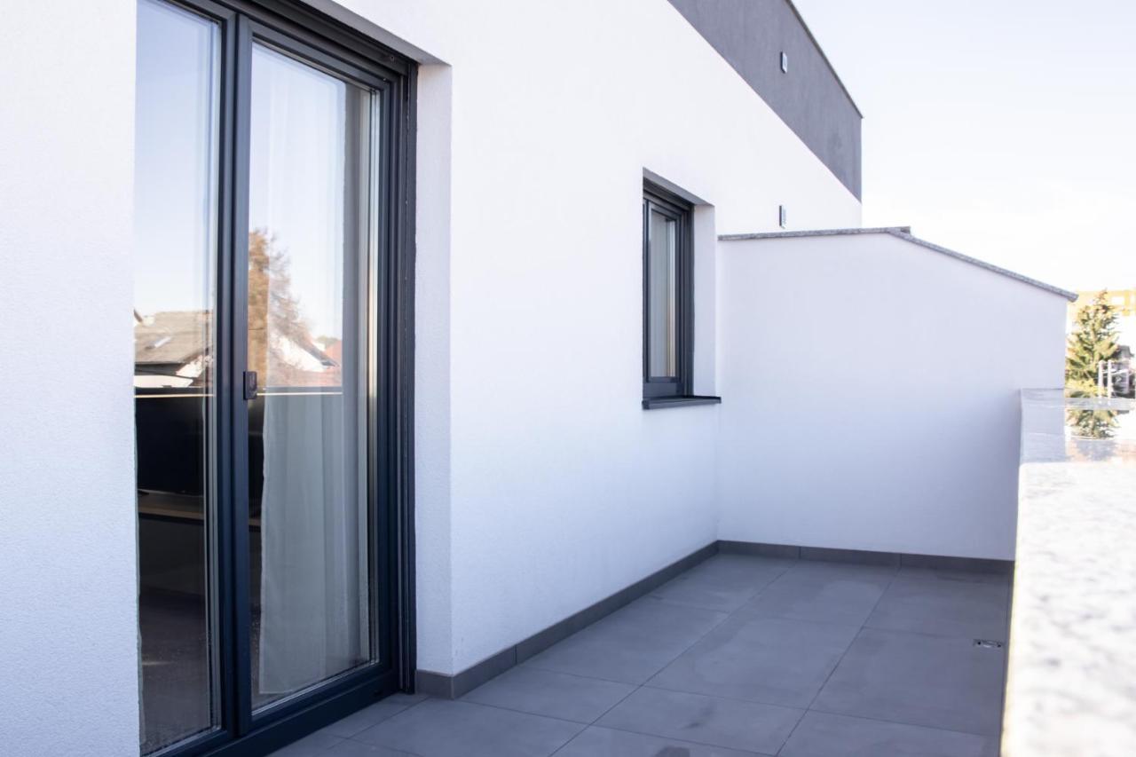 Hugo Apartments Загреб Екстериор снимка