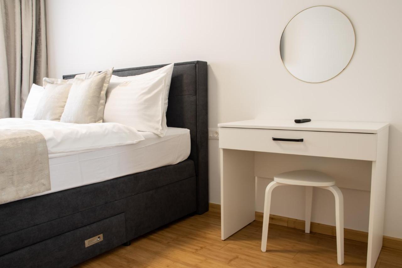 Hugo Apartments Загреб Екстериор снимка
