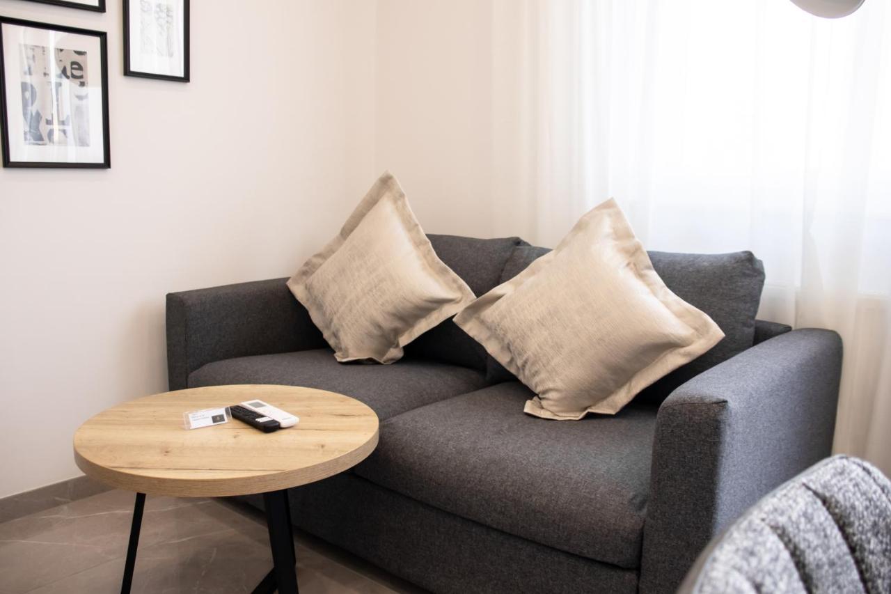 Hugo Apartments Загреб Екстериор снимка
