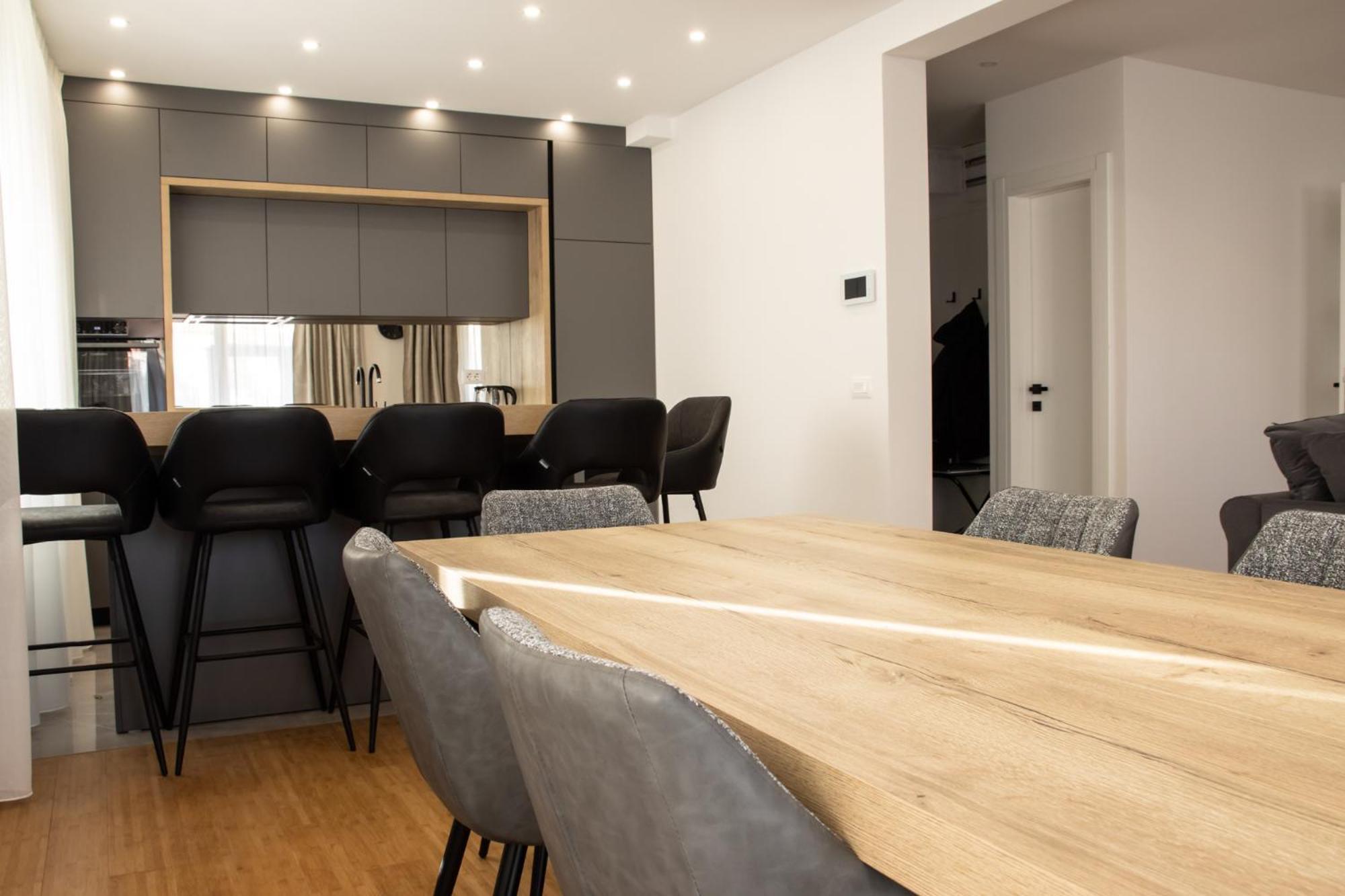 Hugo Apartments Загреб Екстериор снимка