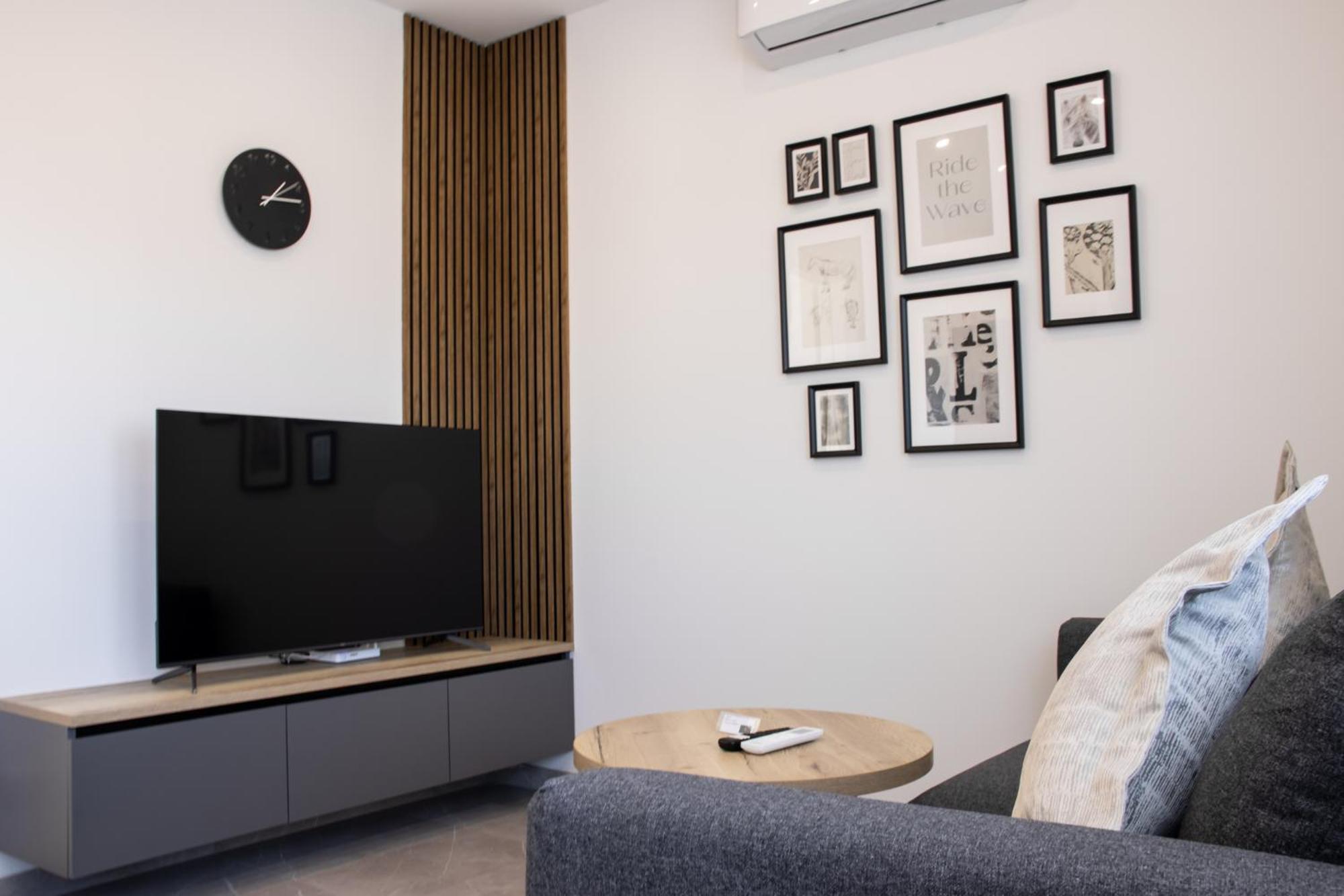 Hugo Apartments Загреб Екстериор снимка