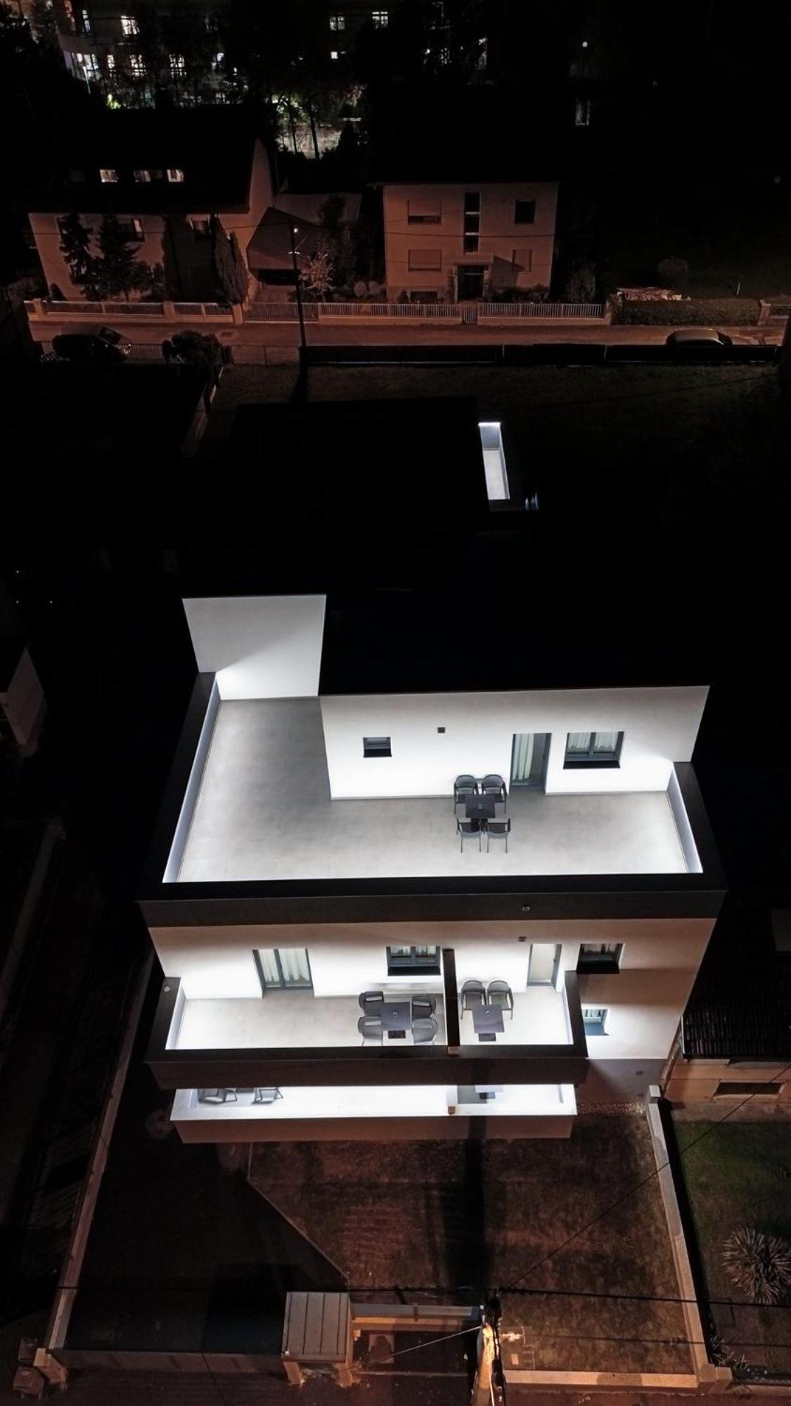 Hugo Apartments Загреб Екстериор снимка