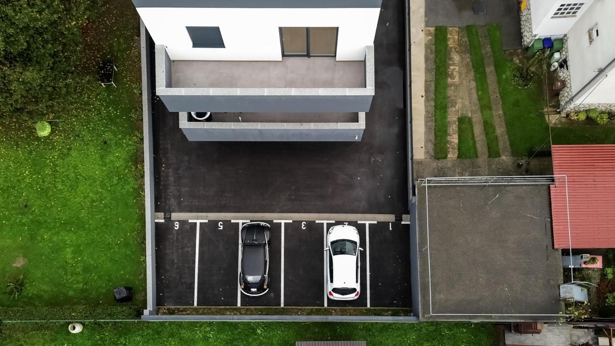 Hugo Apartments Загреб Екстериор снимка